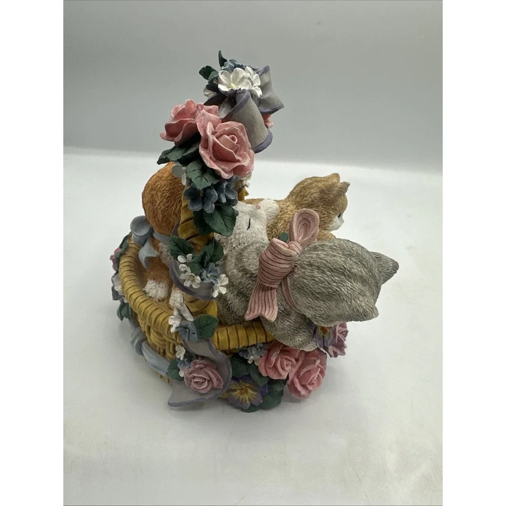 The San Francisco Music Box Company 229751 Kittens In A Basket Fur Elise